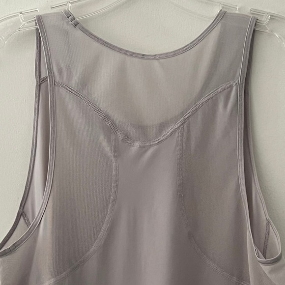 Lululemon High Neck Mesh Run Tank Grey 6 NWOT - Picture 10 of 12